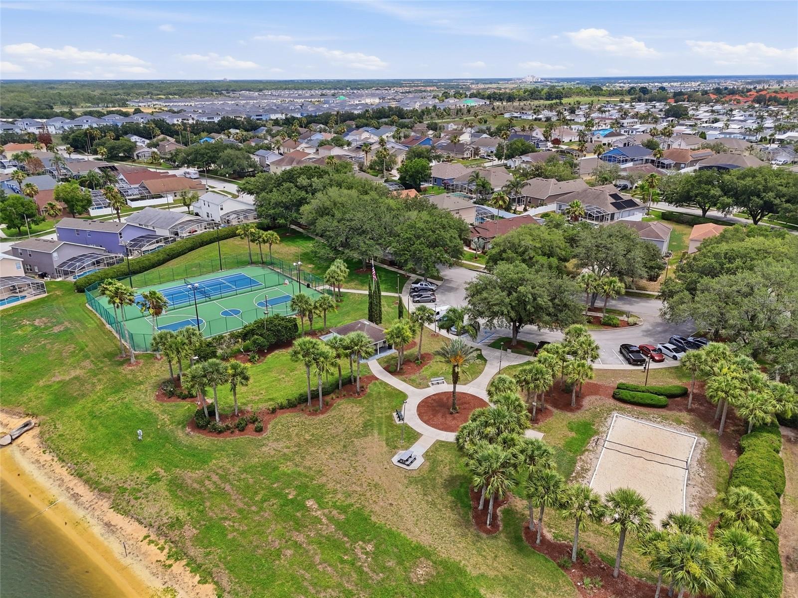 HAMPTON ESTATES - Residential