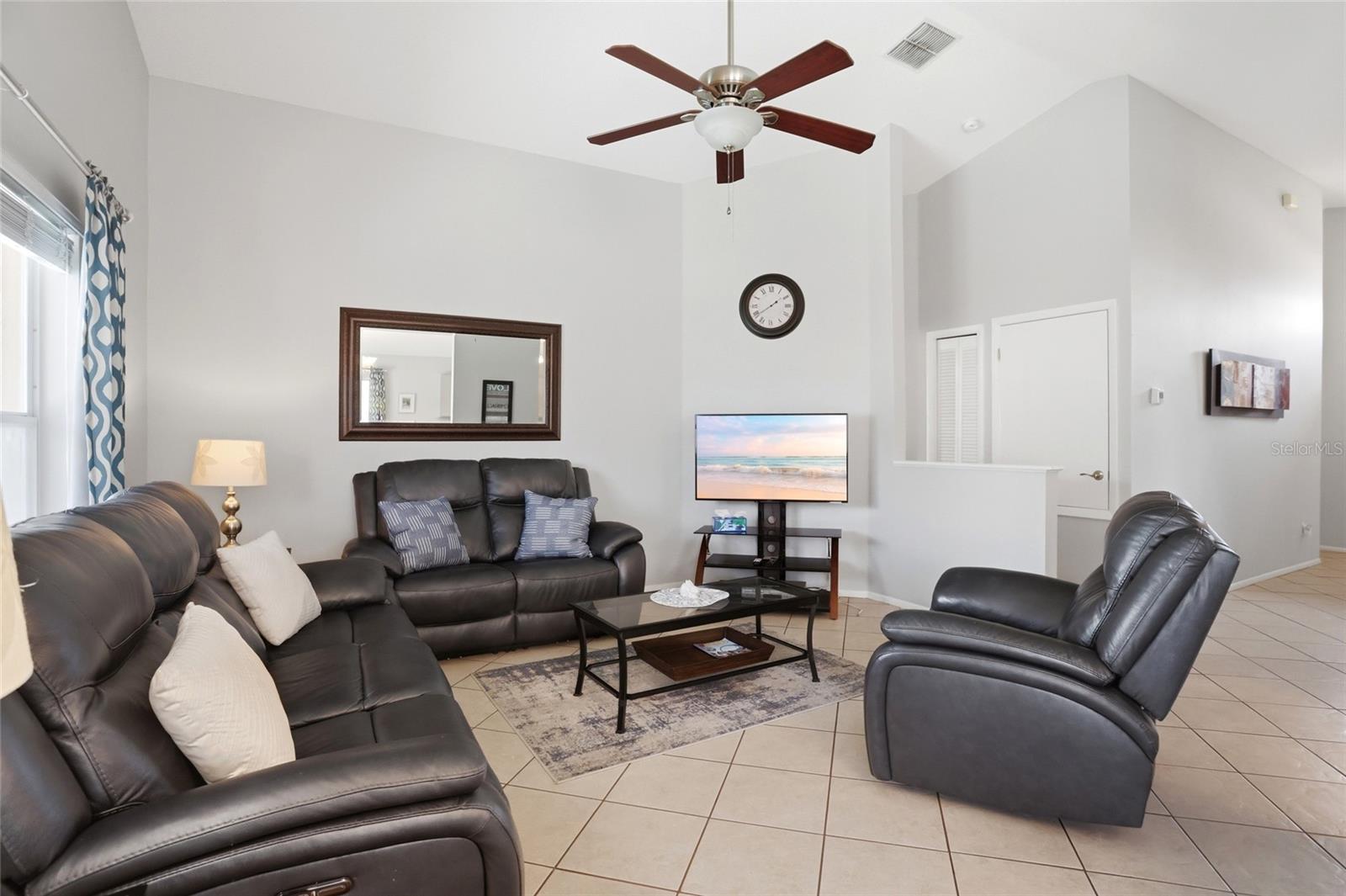 HAMPTON ESTATES - Residential