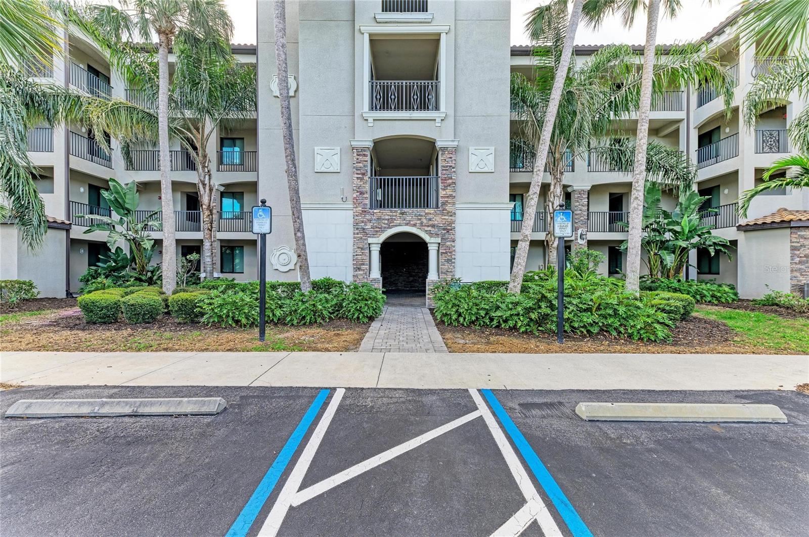 LAKEWOOD NATIONAL - Residential