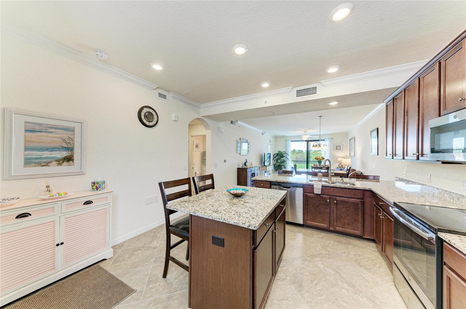 LAKEWOOD NATIONAL - Residential