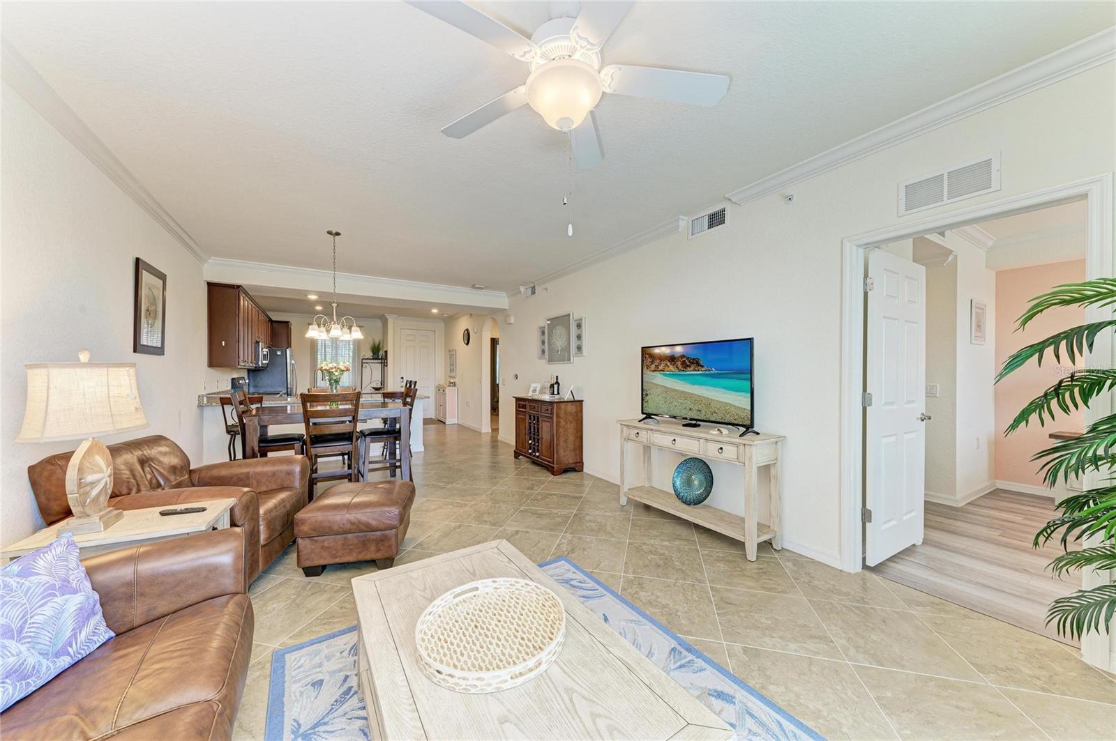 LAKEWOOD NATIONAL - Residential