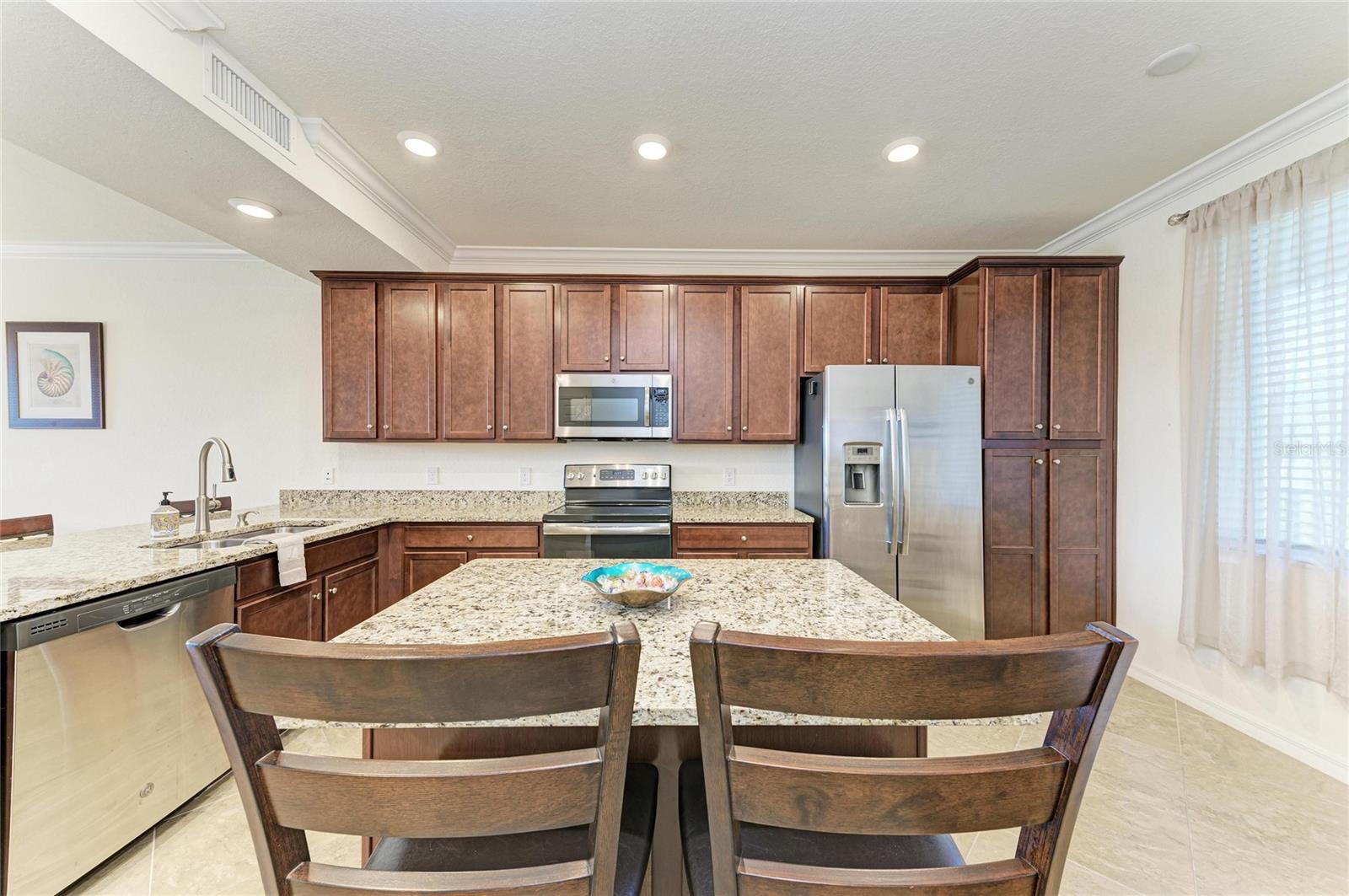 LAKEWOOD NATIONAL - Residential