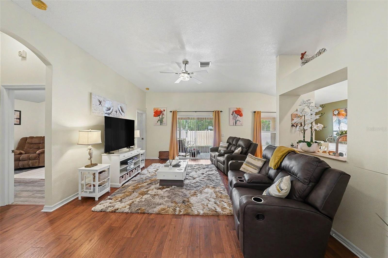 ROSE HAVEN PH 01 - Residential