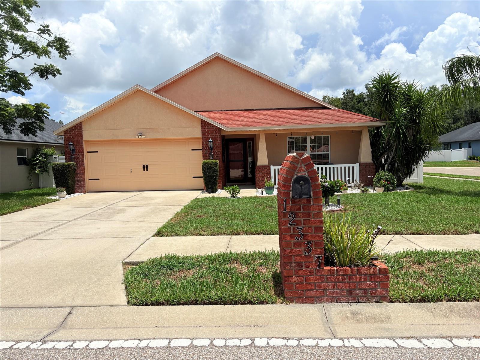ROSE HAVEN PH 01 - Residential
