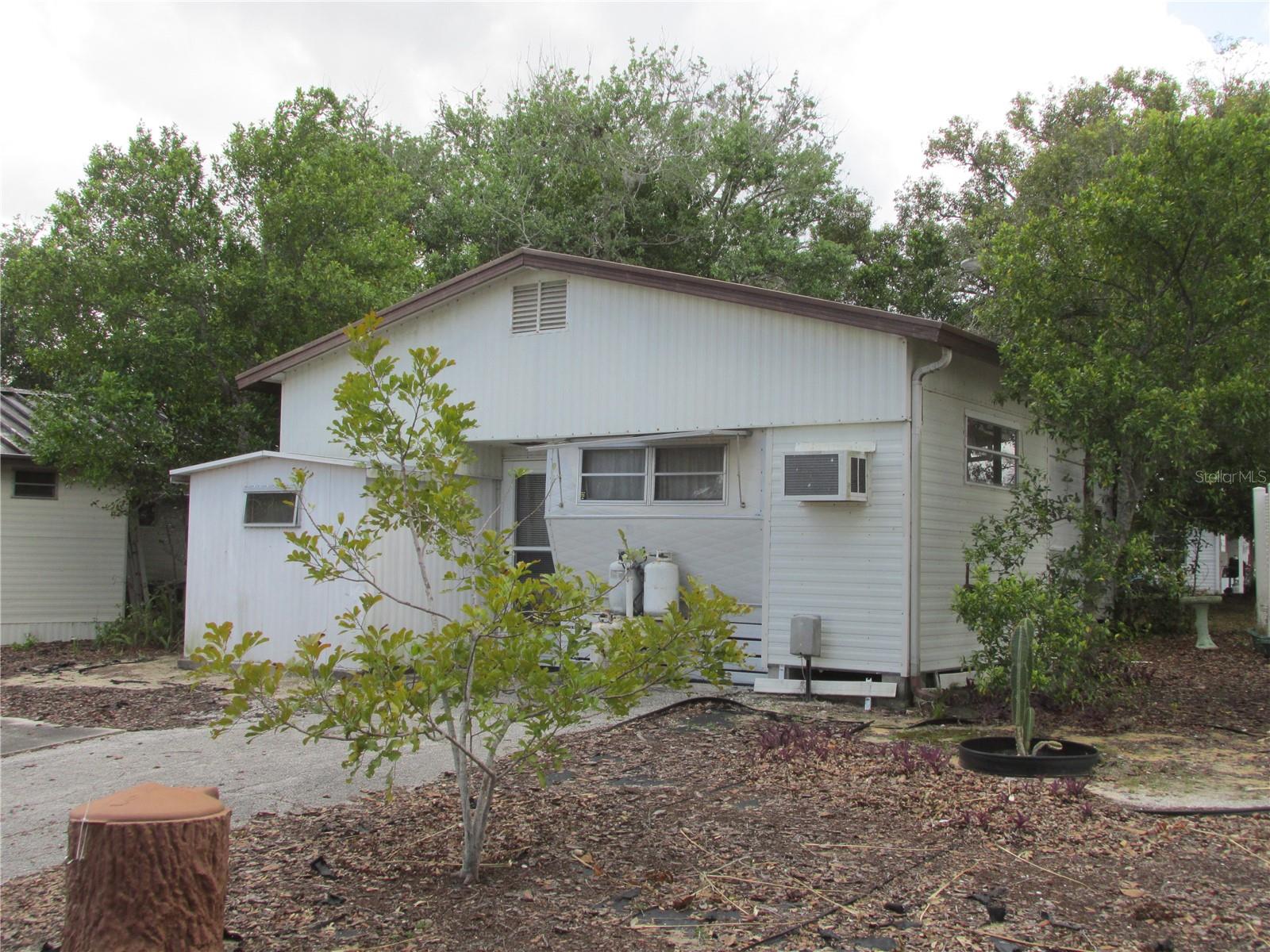 SADDLEBAG LAKE - Residential