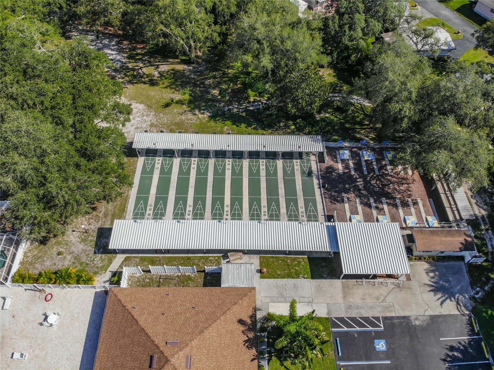 SADDLEBAG LAKE - Residential