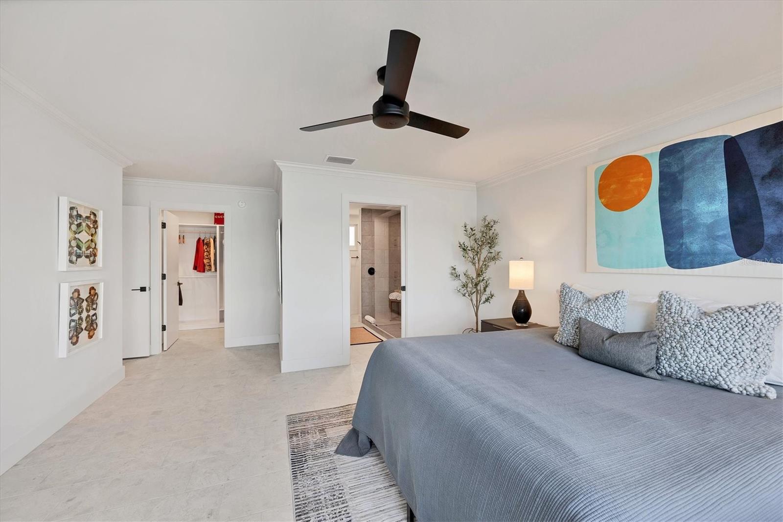 HARBOR HOUSE WEST - Residential