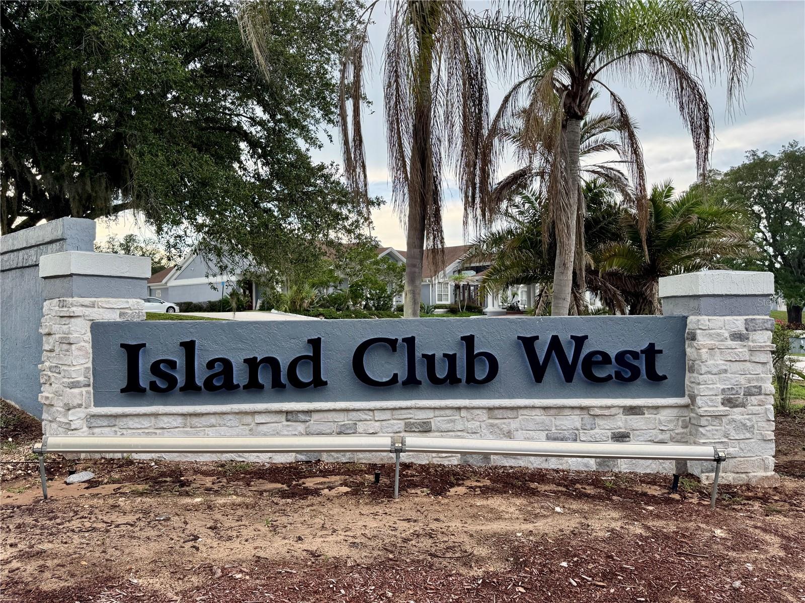 ISLAND CLUB WEST PH 02 - Residential Lease