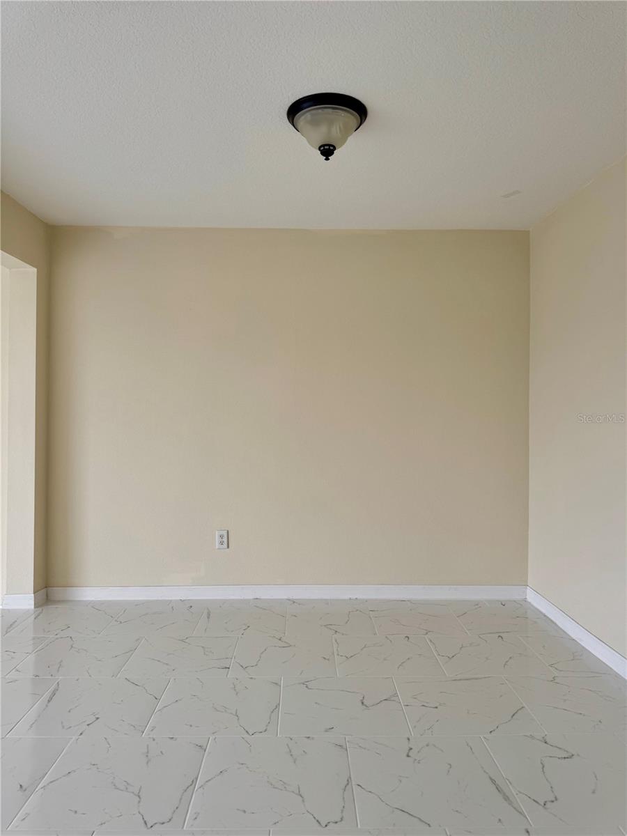 ISLAND CLUB WEST PH 02 - Residential Lease