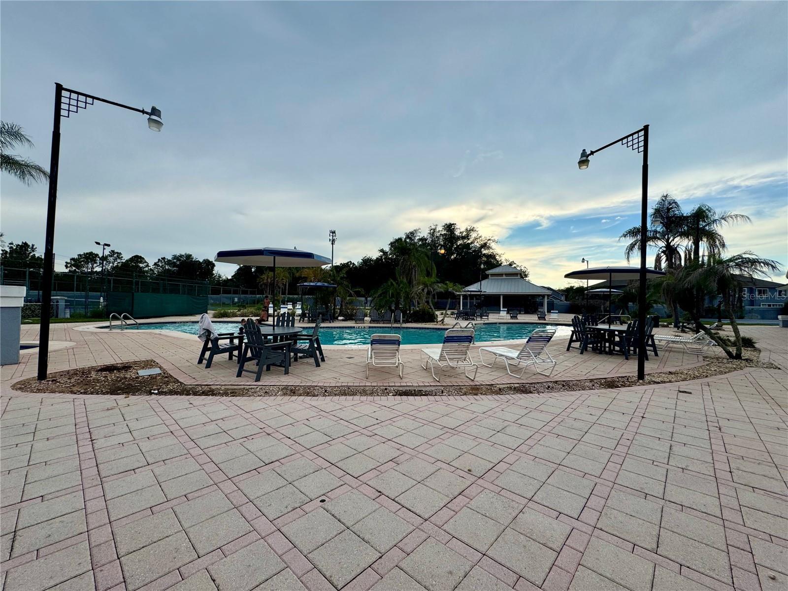 ISLAND CLUB WEST PH 02 - Residential Lease