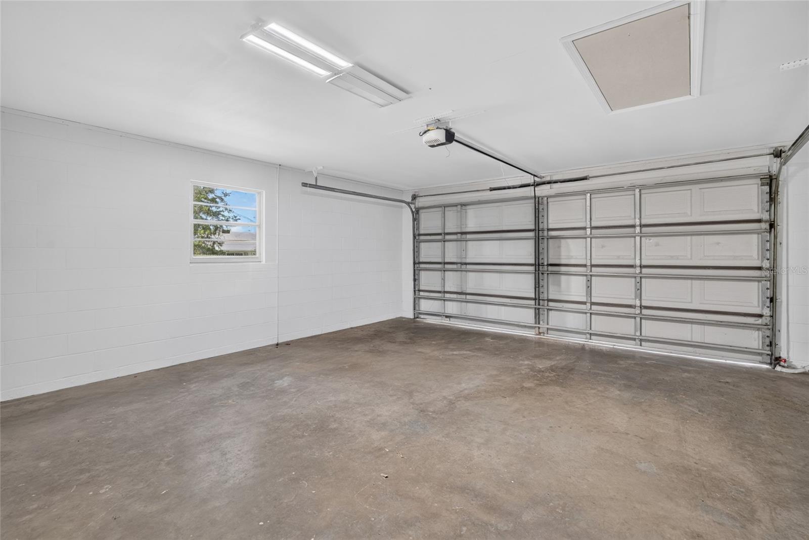 ELEVEN OAKS ADD 01 - Residential