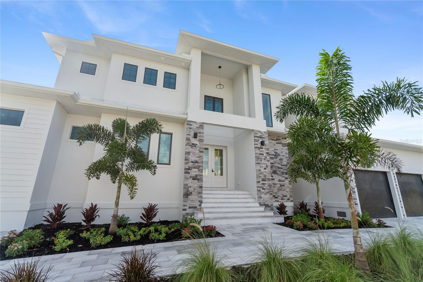 SLEEPY LAGOON PARK - Residential