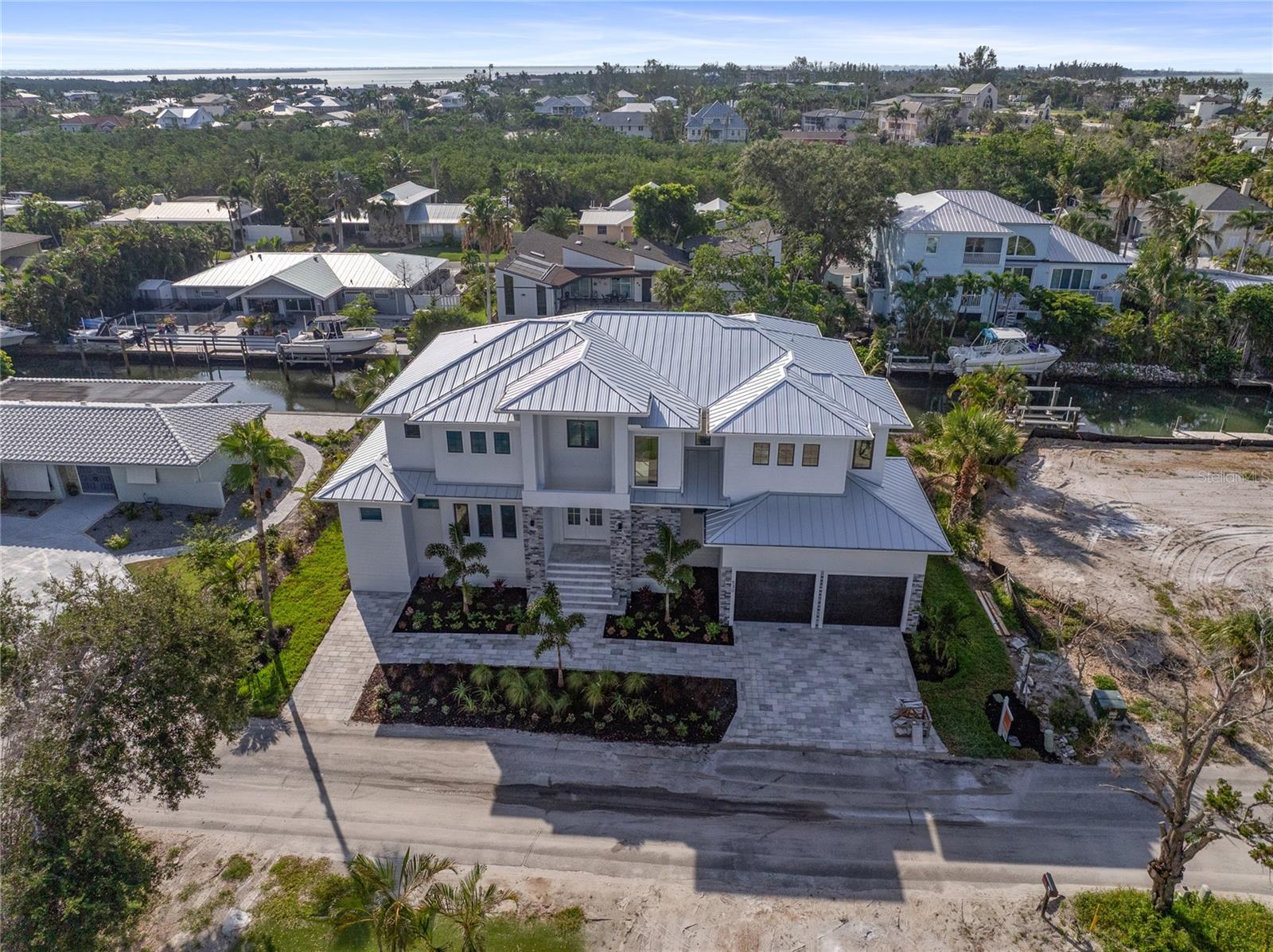 SLEEPY LAGOON PARK - Residential