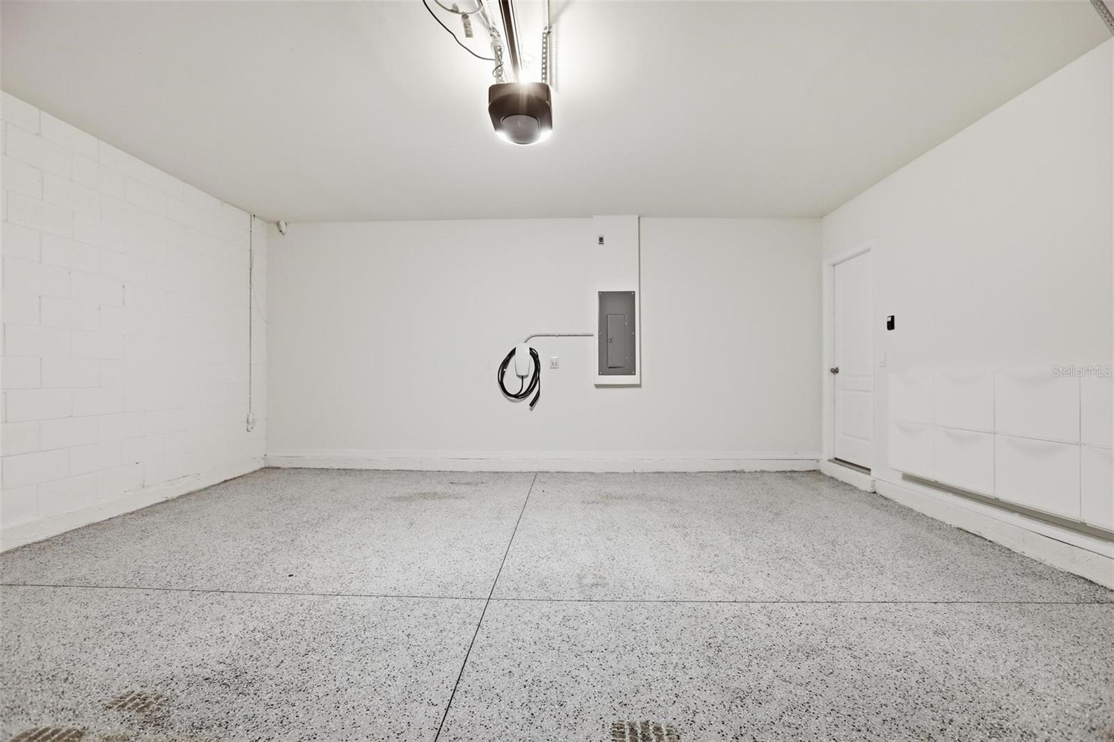 RIVIERA BELLA UN 9A - Residential Lease