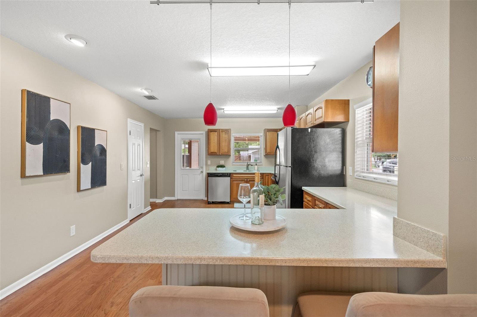 LINCOLN SQUARE - Residential