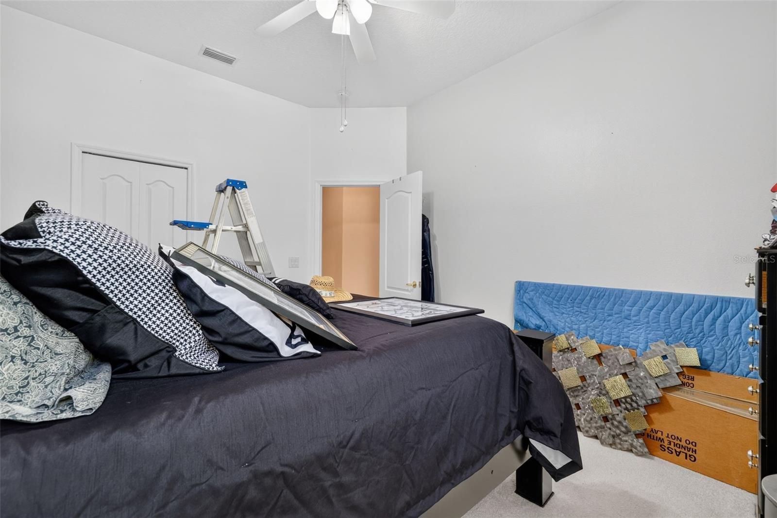 LAKE WEEKS PH 2 AND 3 - Residential