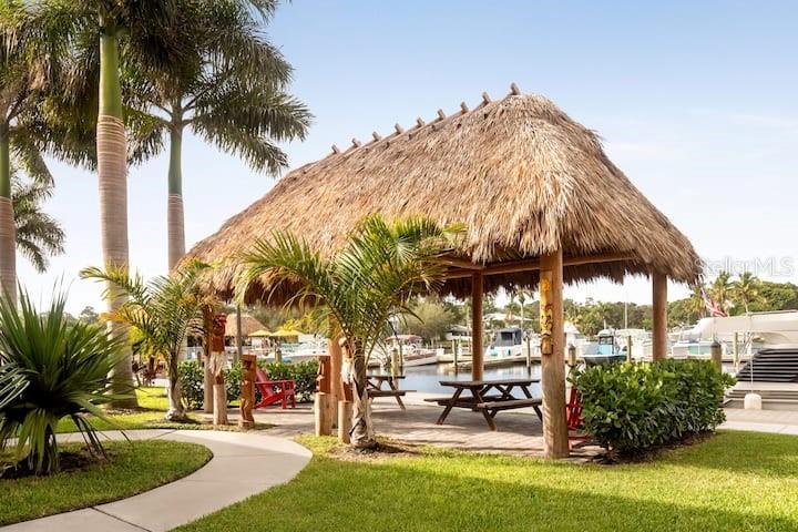 SARASOTA CAY CLUB CONDO - Residential