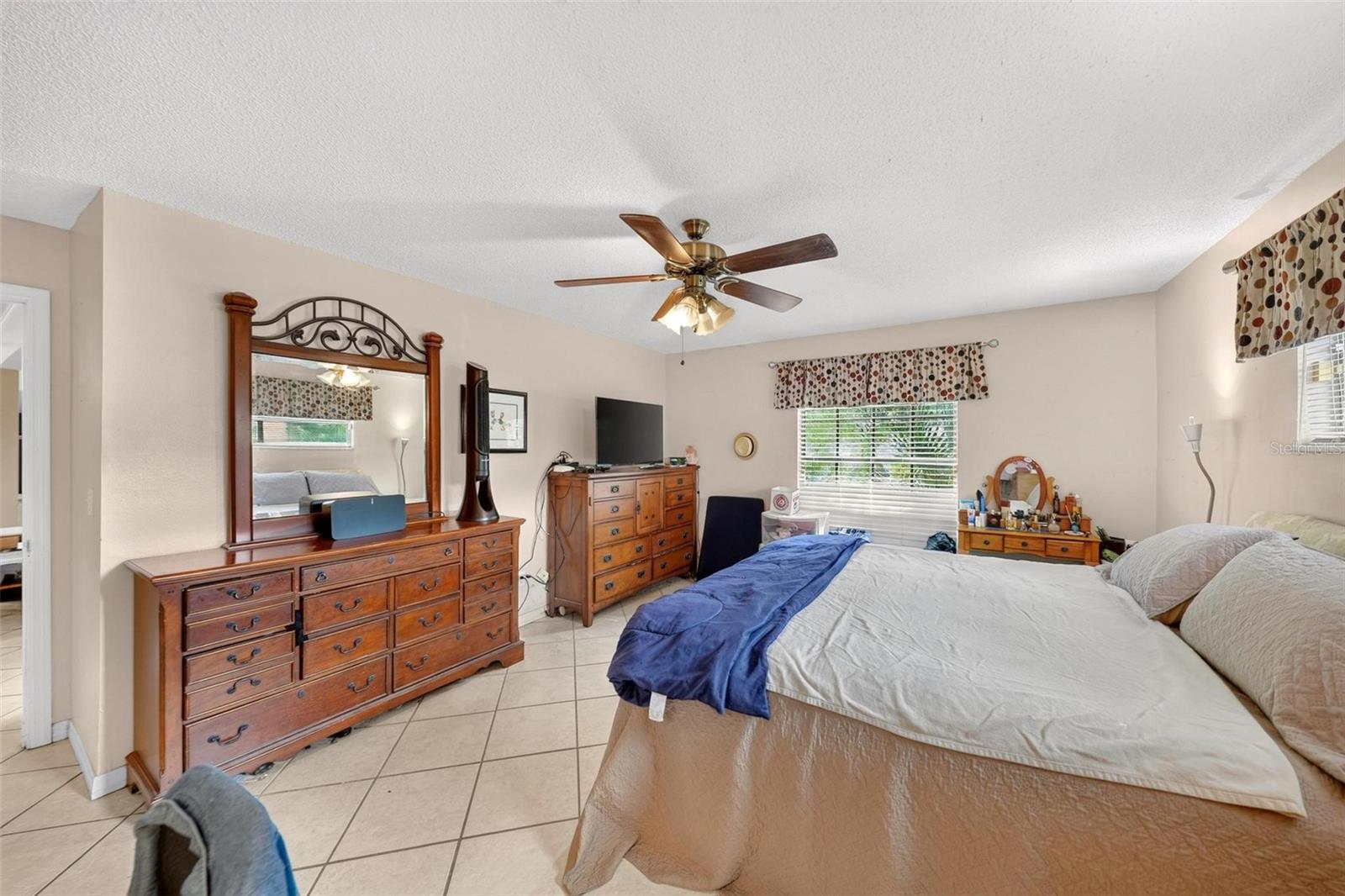 SWEETWATER OAKS SEC 04 - Residential