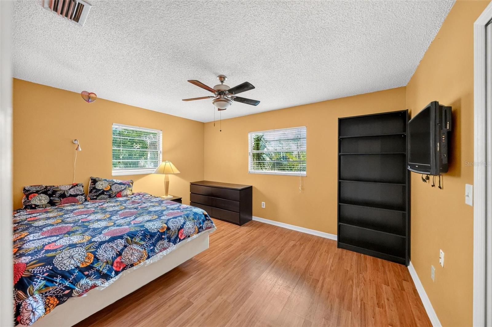 SWEETWATER OAKS SEC 04 - Residential