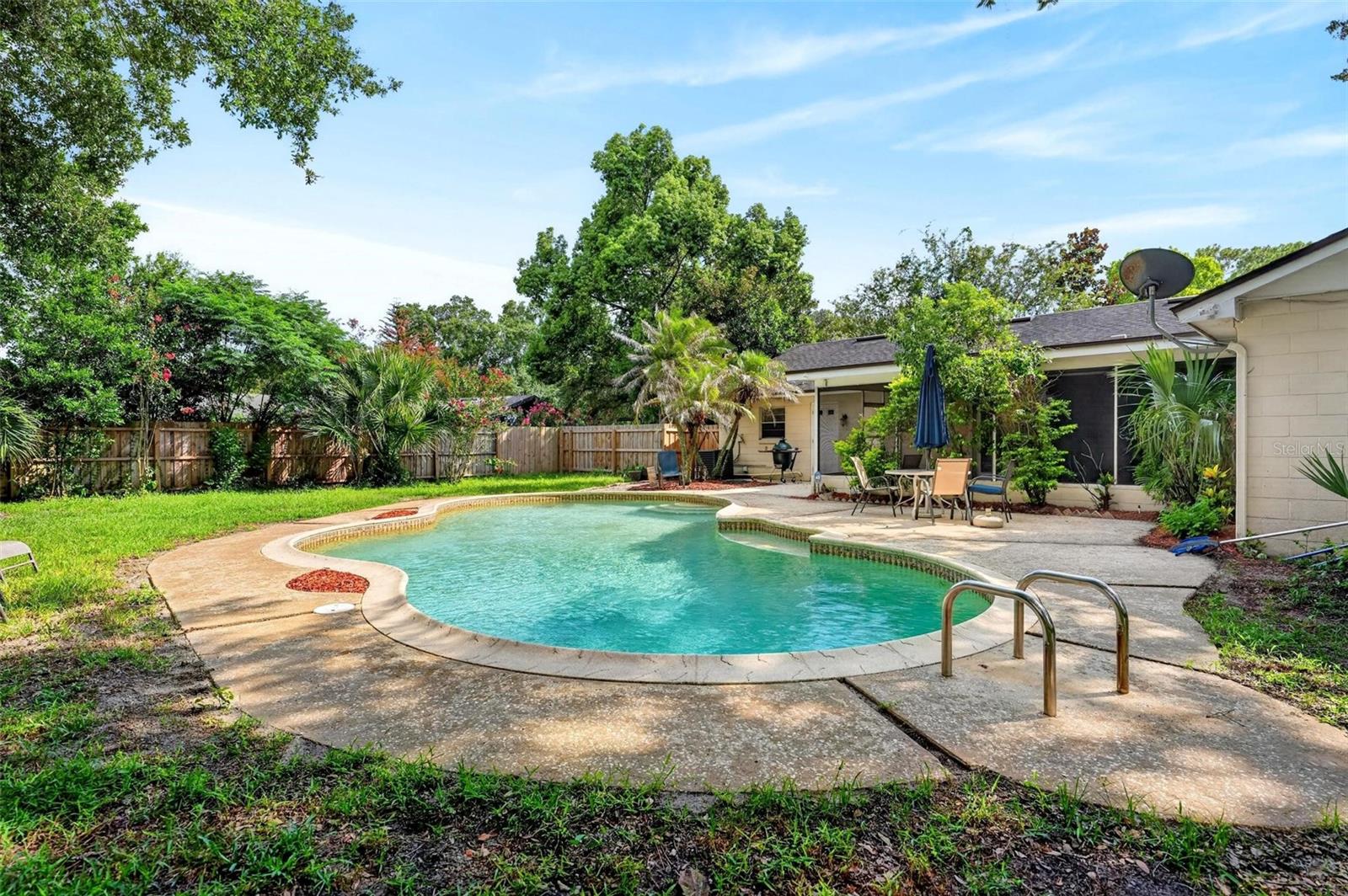 SWEETWATER OAKS SEC 04 - Residential
