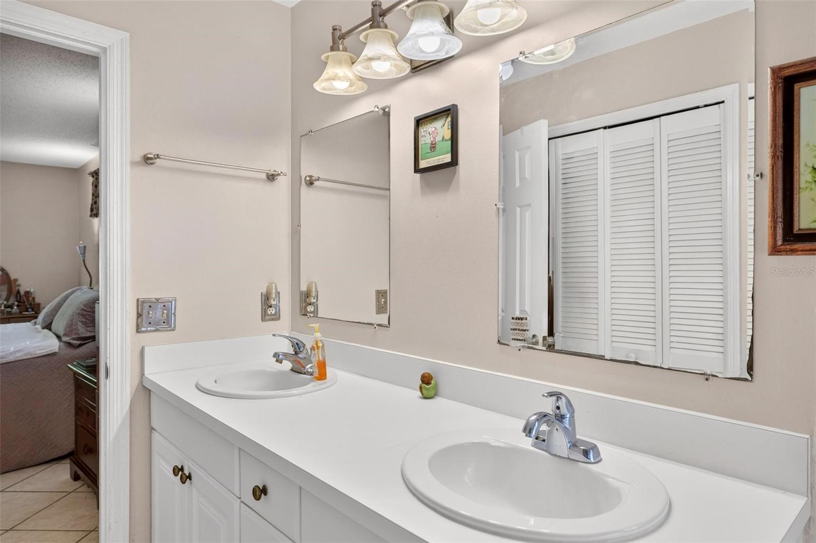 SWEETWATER OAKS SEC 04 - Residential