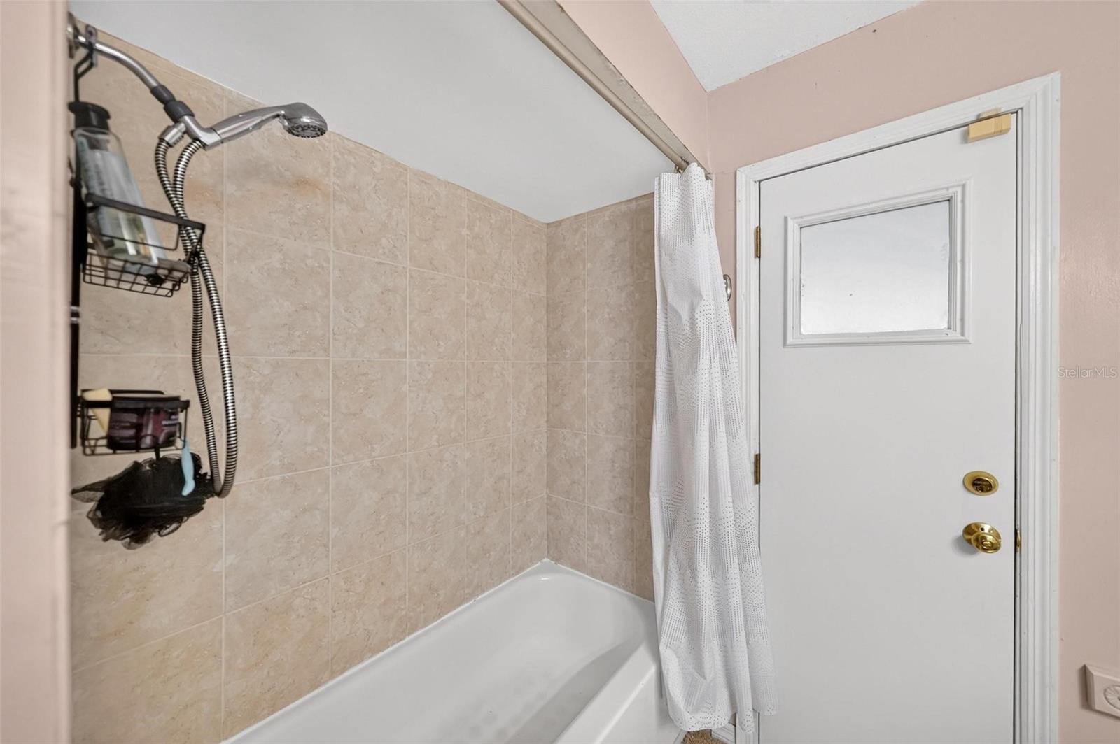 SWEETWATER OAKS SEC 04 - Residential