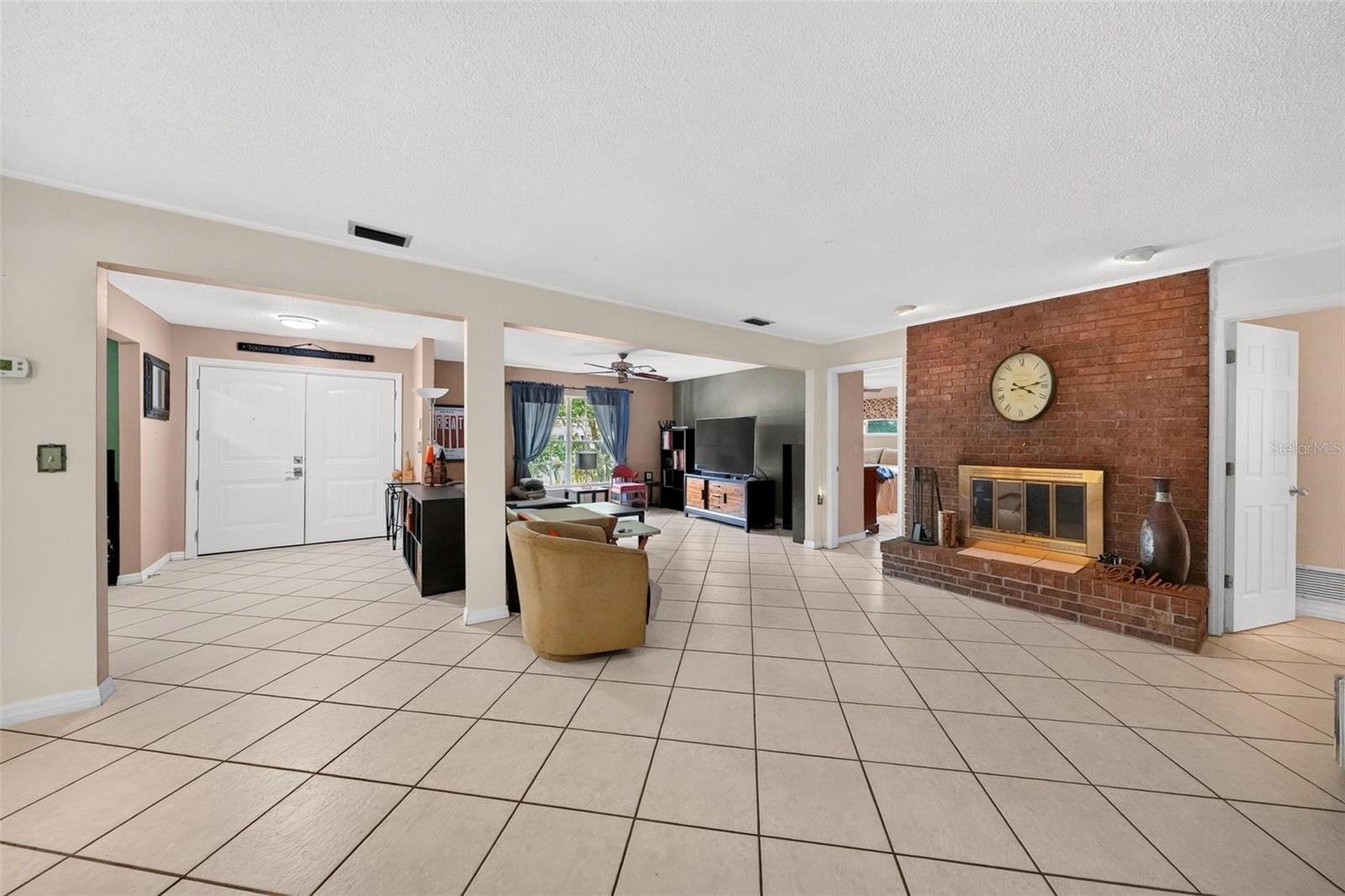 SWEETWATER OAKS SEC 04 - Residential