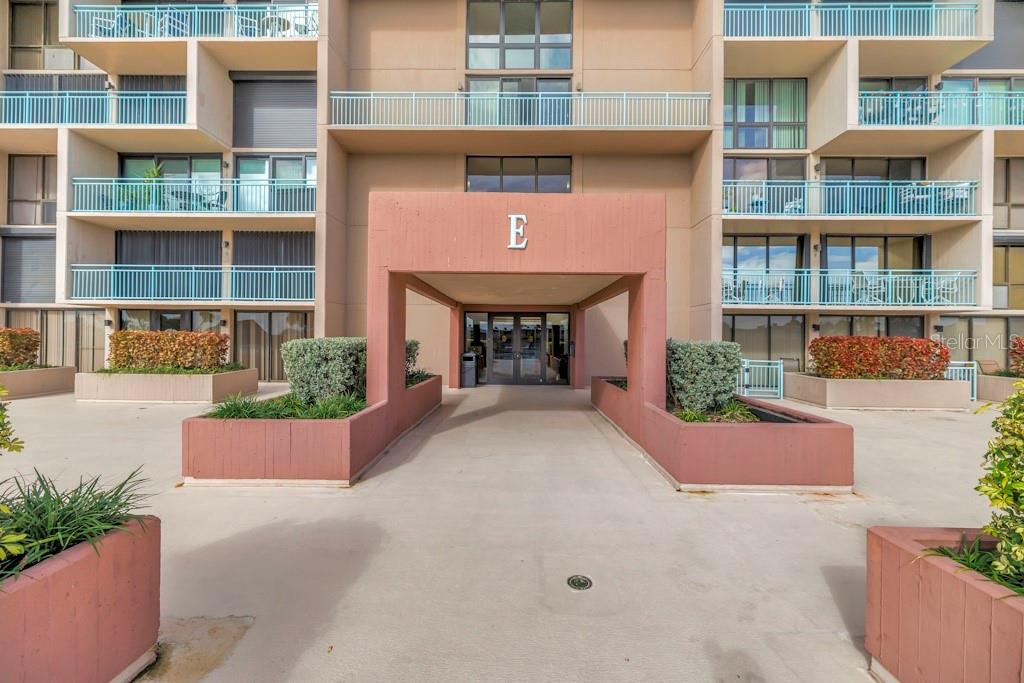 KEY CAPRI CONDO - Residential