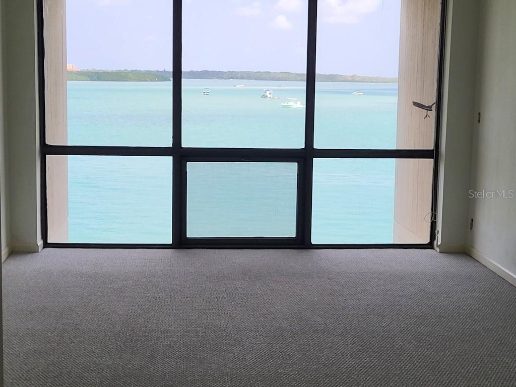 KEY CAPRI CONDO - Residential