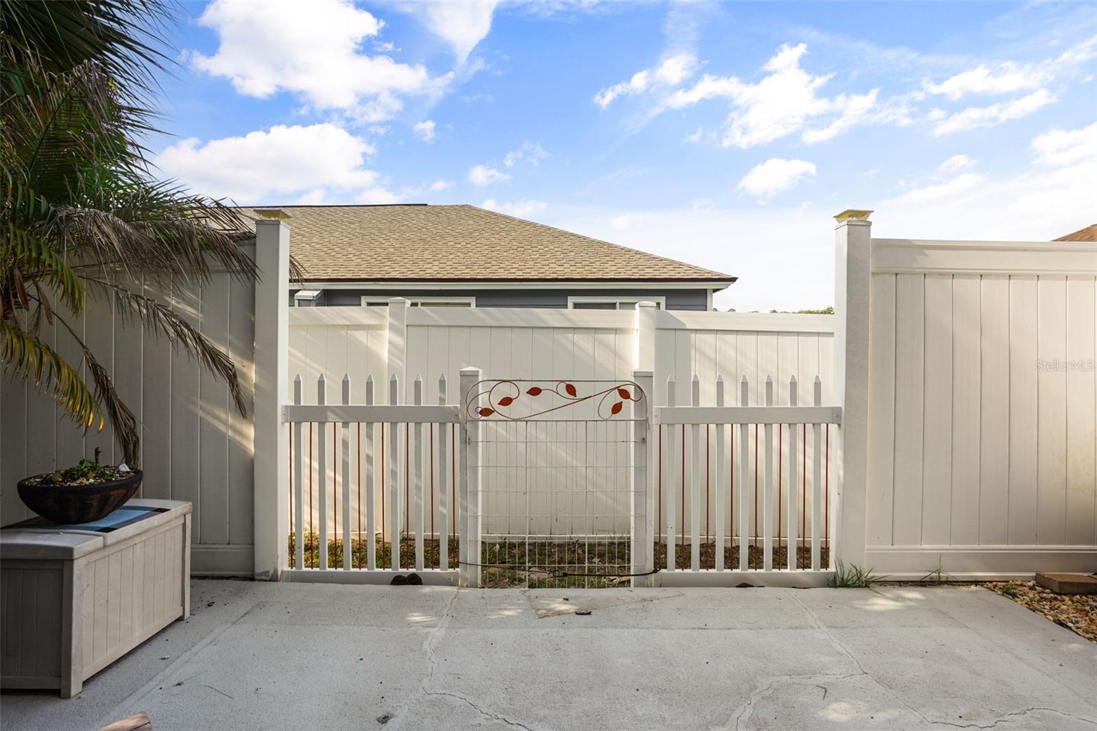 ISLAND CLUB WEST PH 01 - Residential