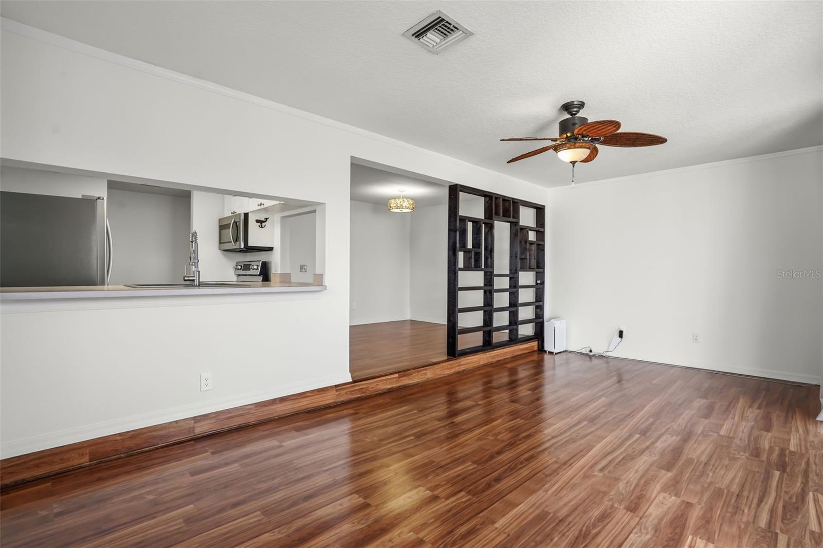 ISLAND CLUB WEST PH 01 - Residential