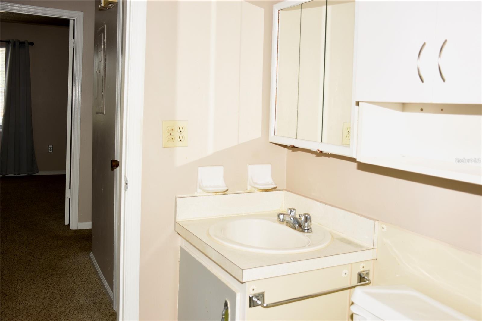 LAKE BENTLEY SHORES CONDO PH 01 - Residential