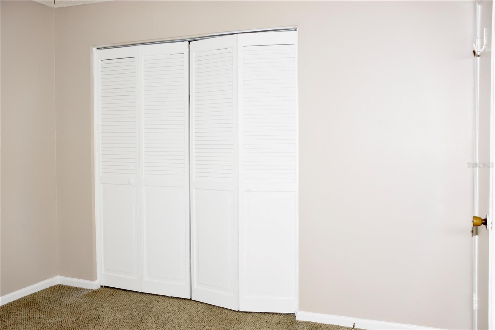 LAKE BENTLEY SHORES CONDO PH 01 - Residential