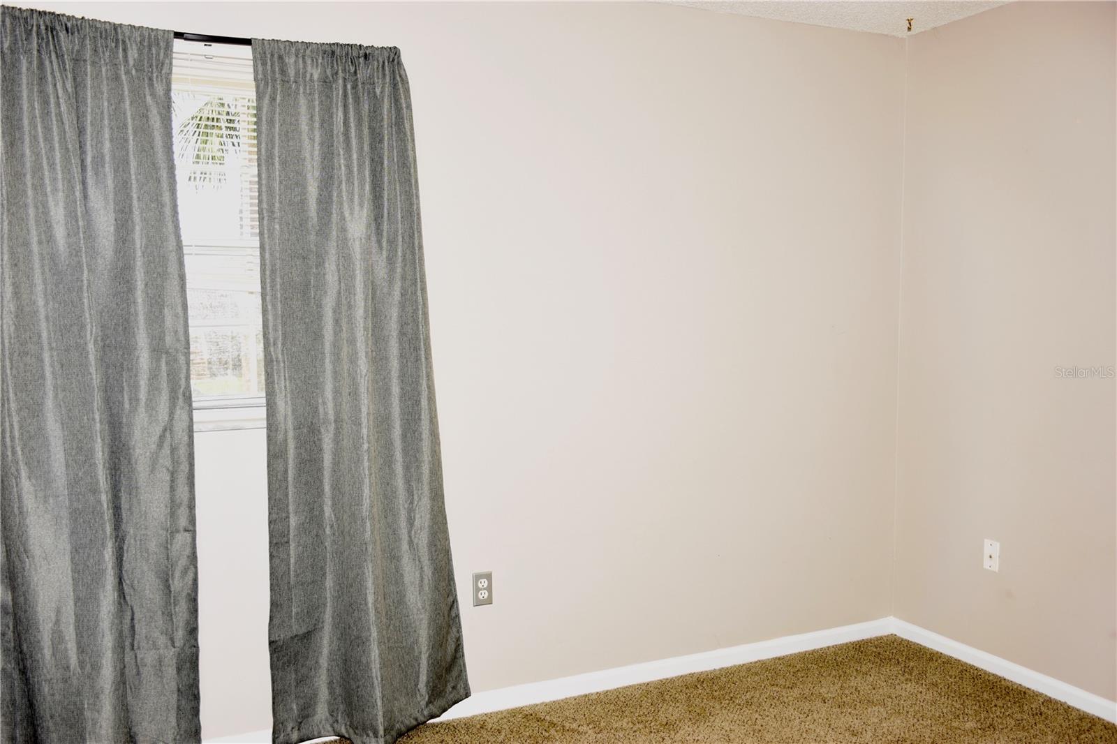 LAKE BENTLEY SHORES CONDO PH 01 - Residential