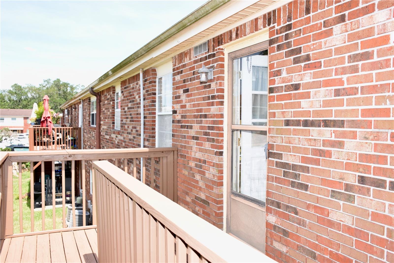 LAKE BENTLEY SHORES CONDO PH 01 - Residential