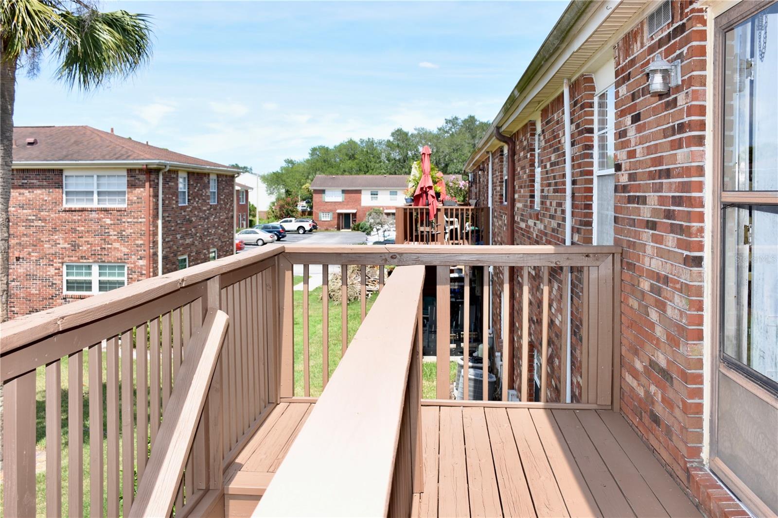 LAKE BENTLEY SHORES CONDO PH 01 - Residential