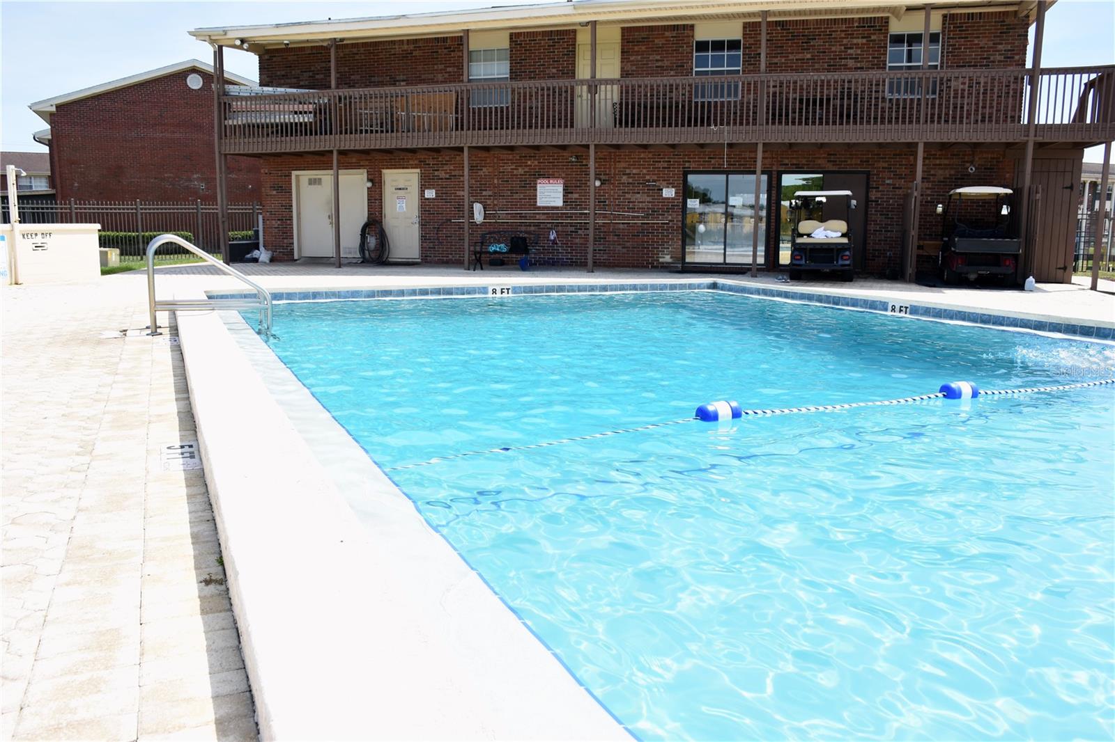 LAKE BENTLEY SHORES CONDO PH 01 - Residential