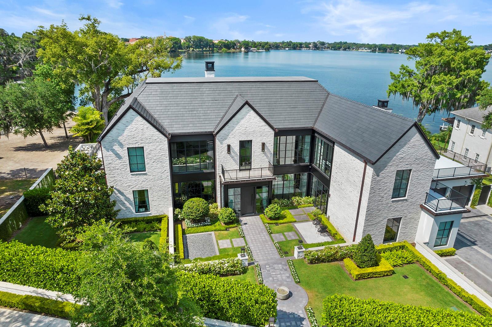 ELLNO WILLO - Residential