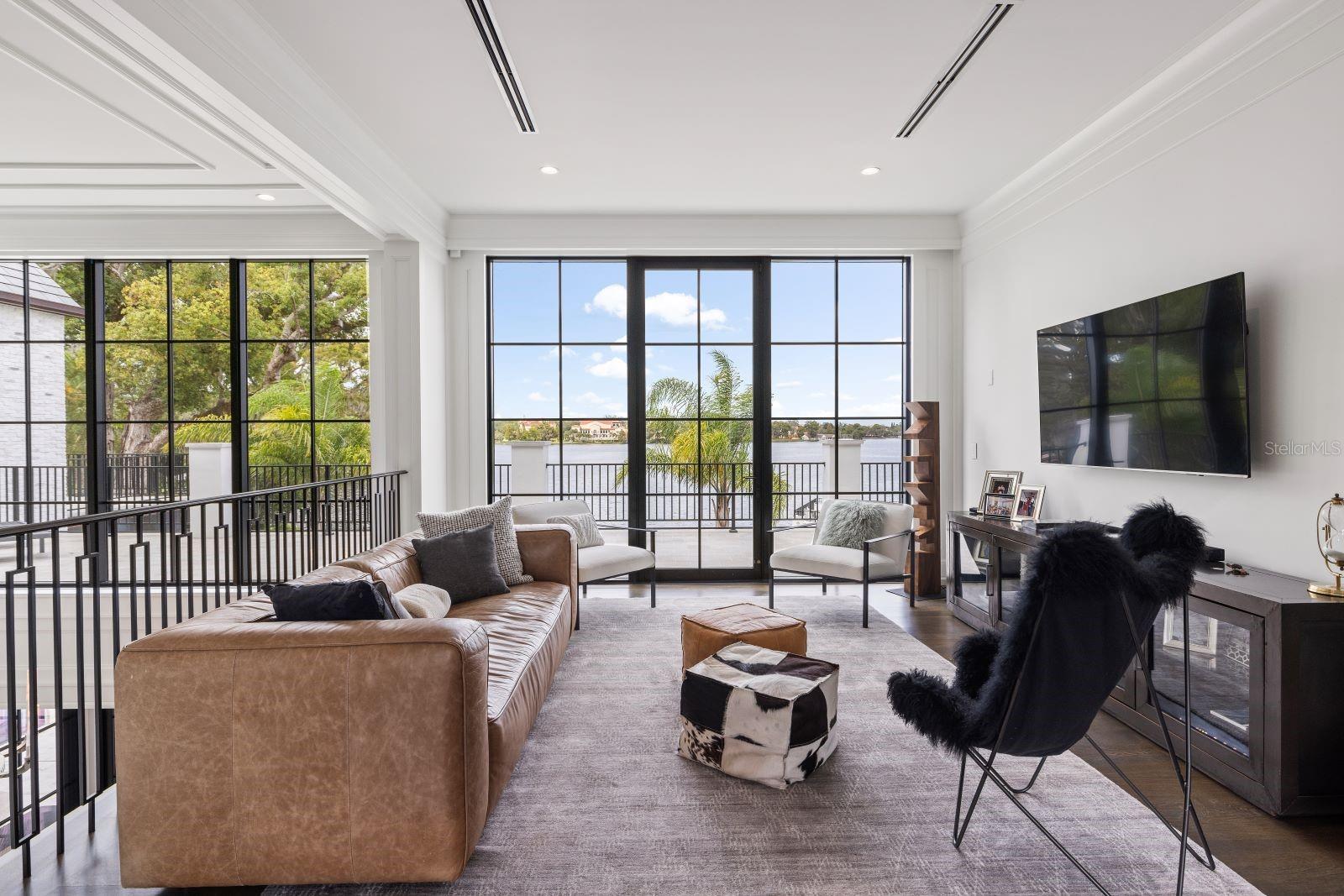 ELLNO WILLO - Residential