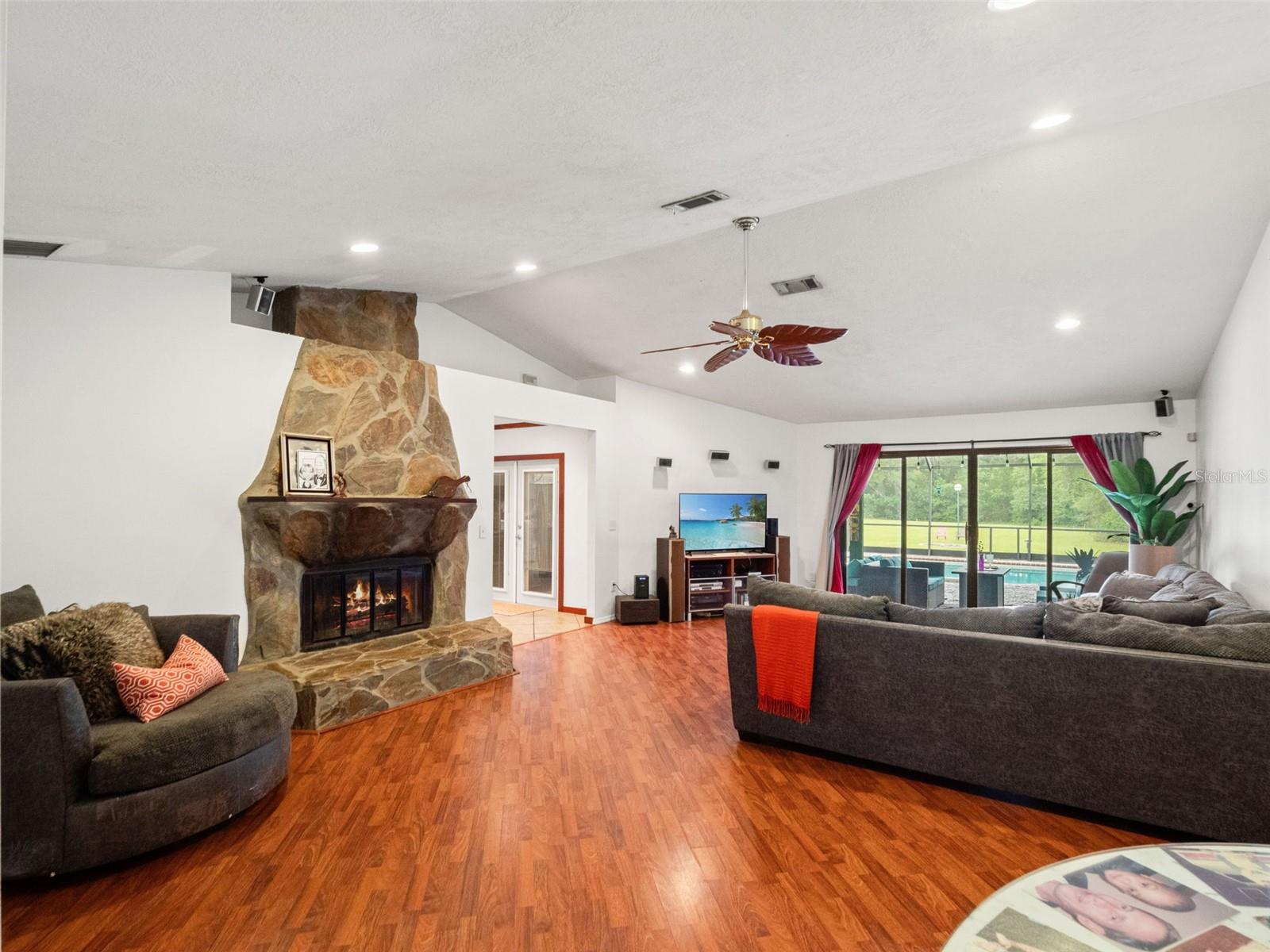 SPRING HOLLOW PH 01 - Residential