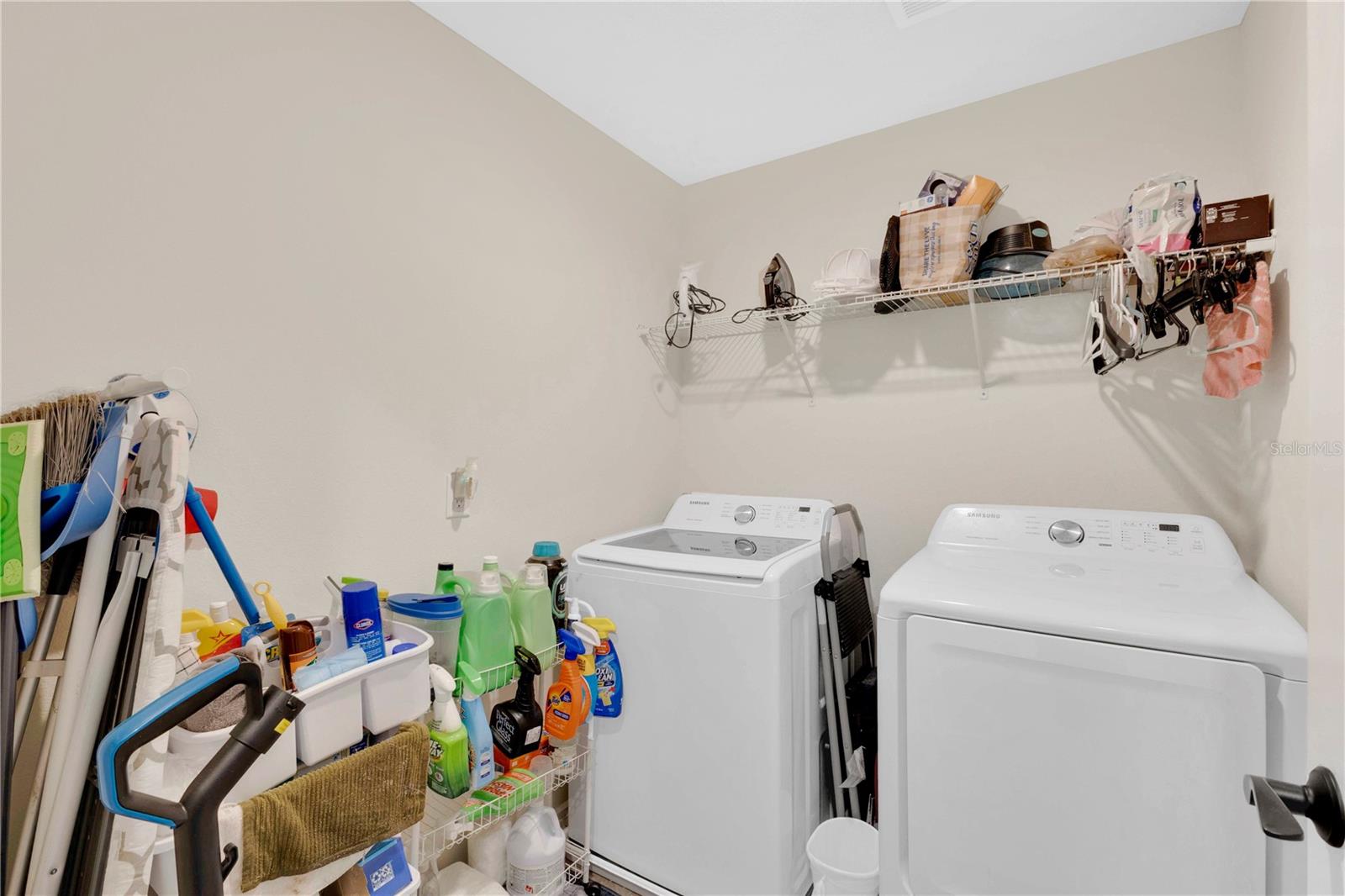 ISLES/LK NONA PH 3A - Residential Lease