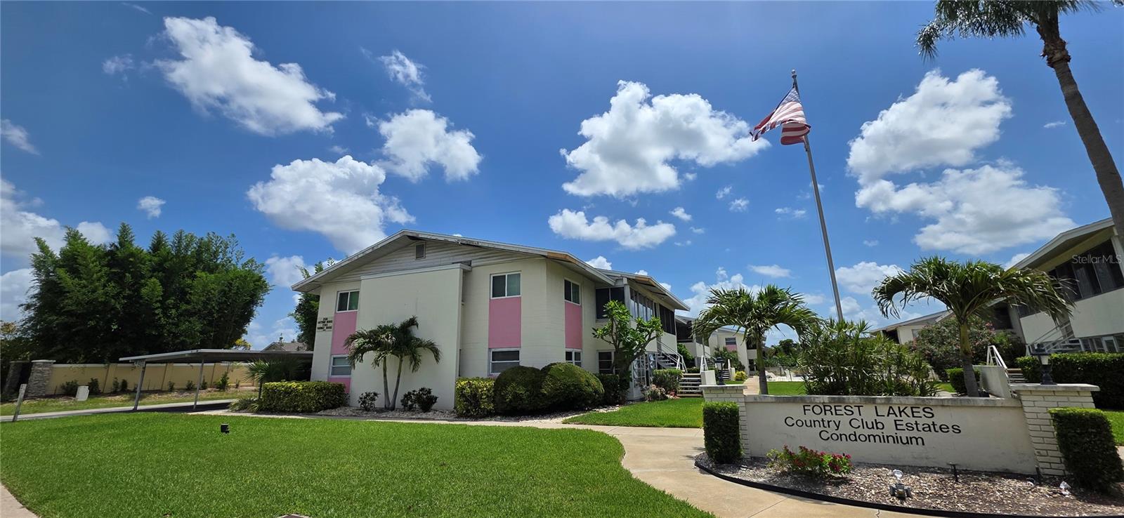 FOREST LAKES COUNTRY CLUB ESTATE - Residential