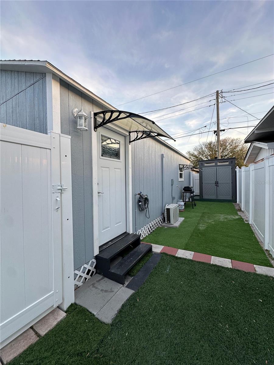 WEST PARK ESTATES UNIT 3 RE - Residential Lease
