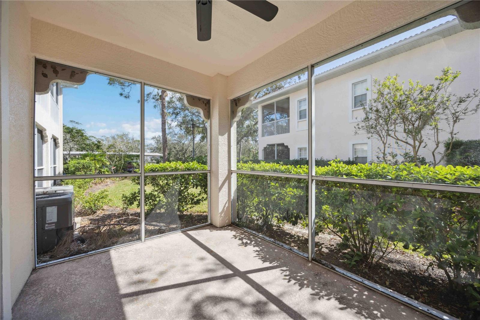 PLAZA DE FLORES - Residential