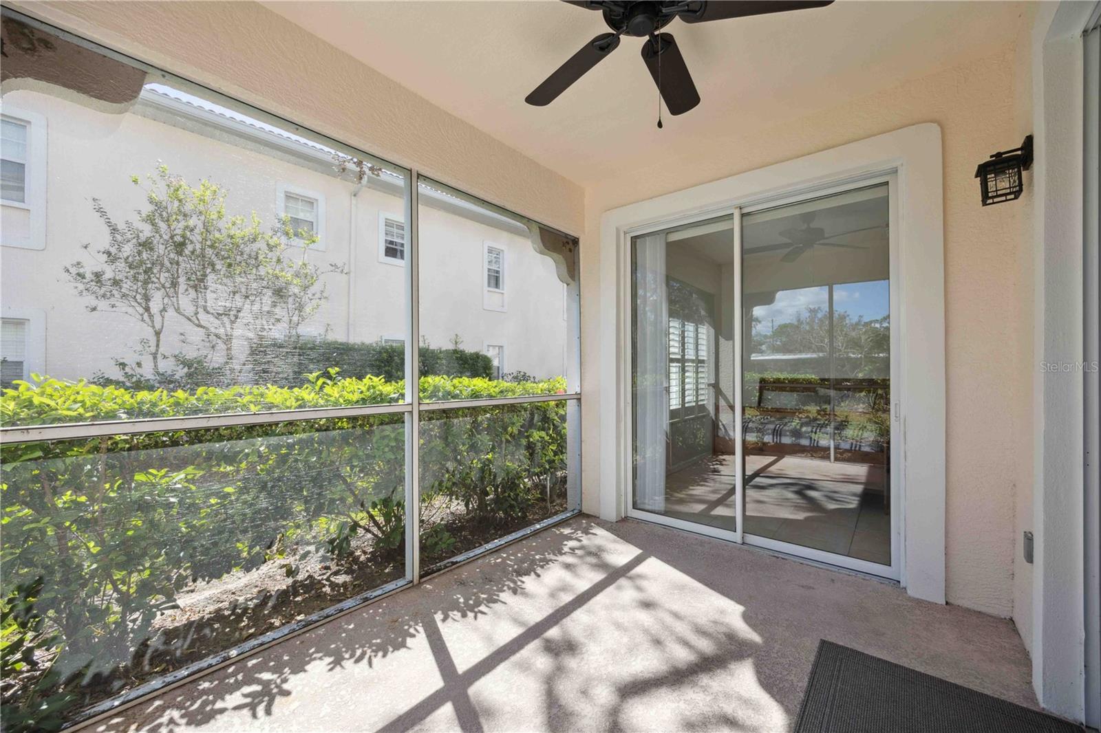 PLAZA DE FLORES - Residential