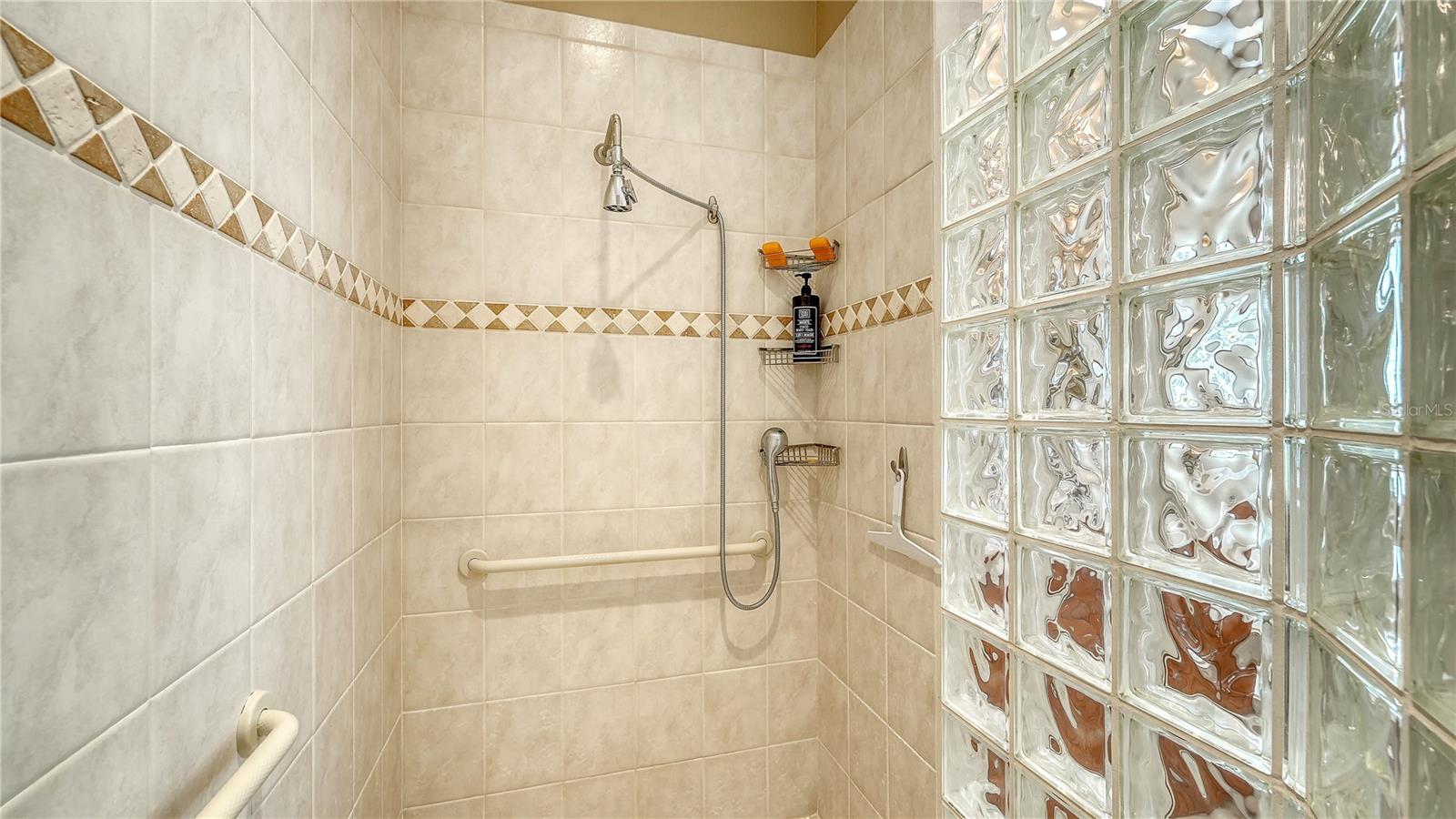 SILVER OAK - Residential