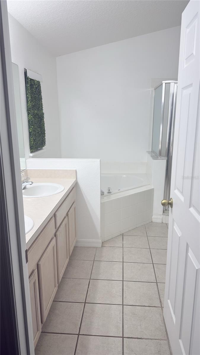 CLEAR CREEK PH ONE SUB - Residential Lease