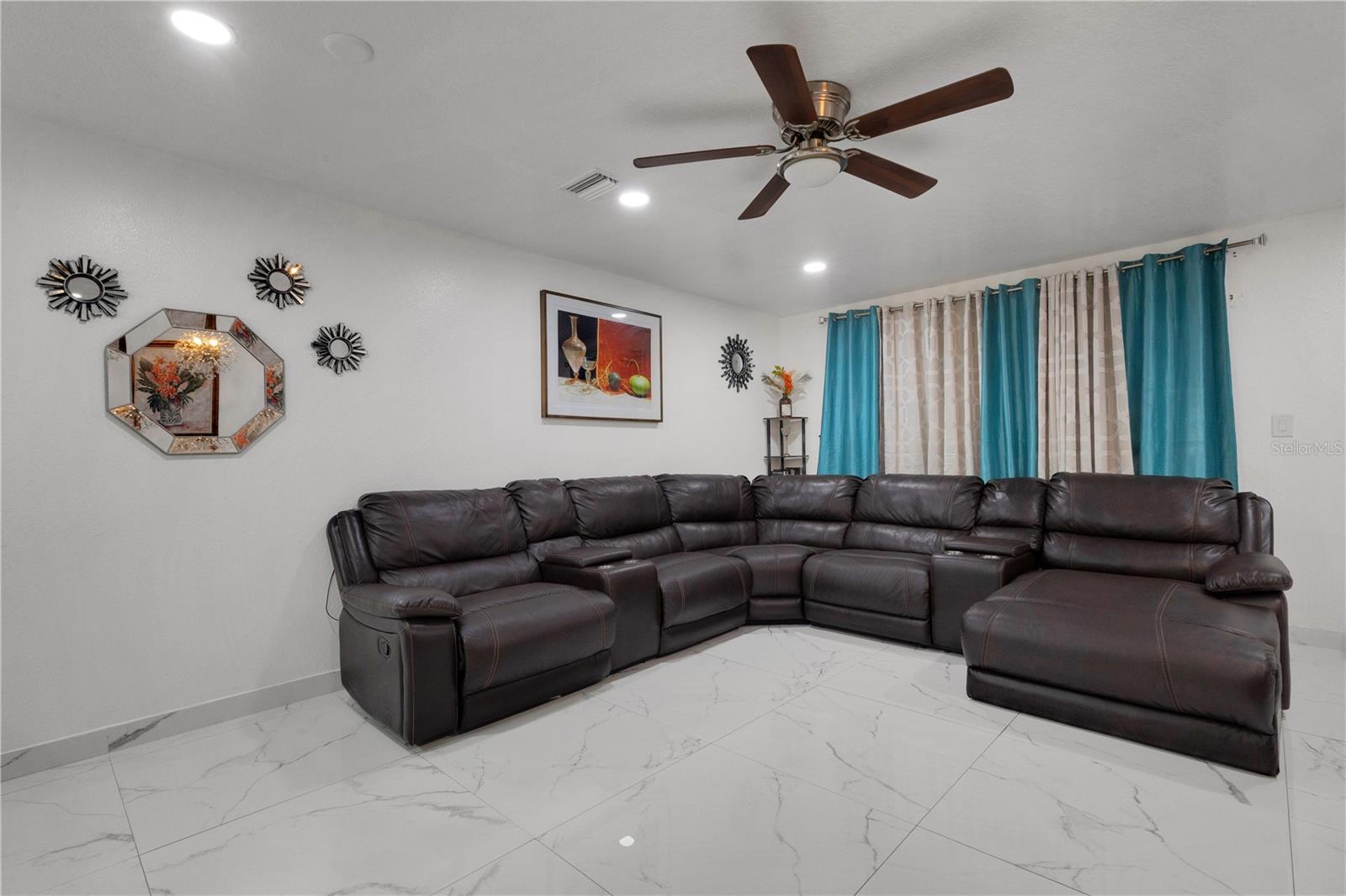 LENRAY HEIGHTS - Residential