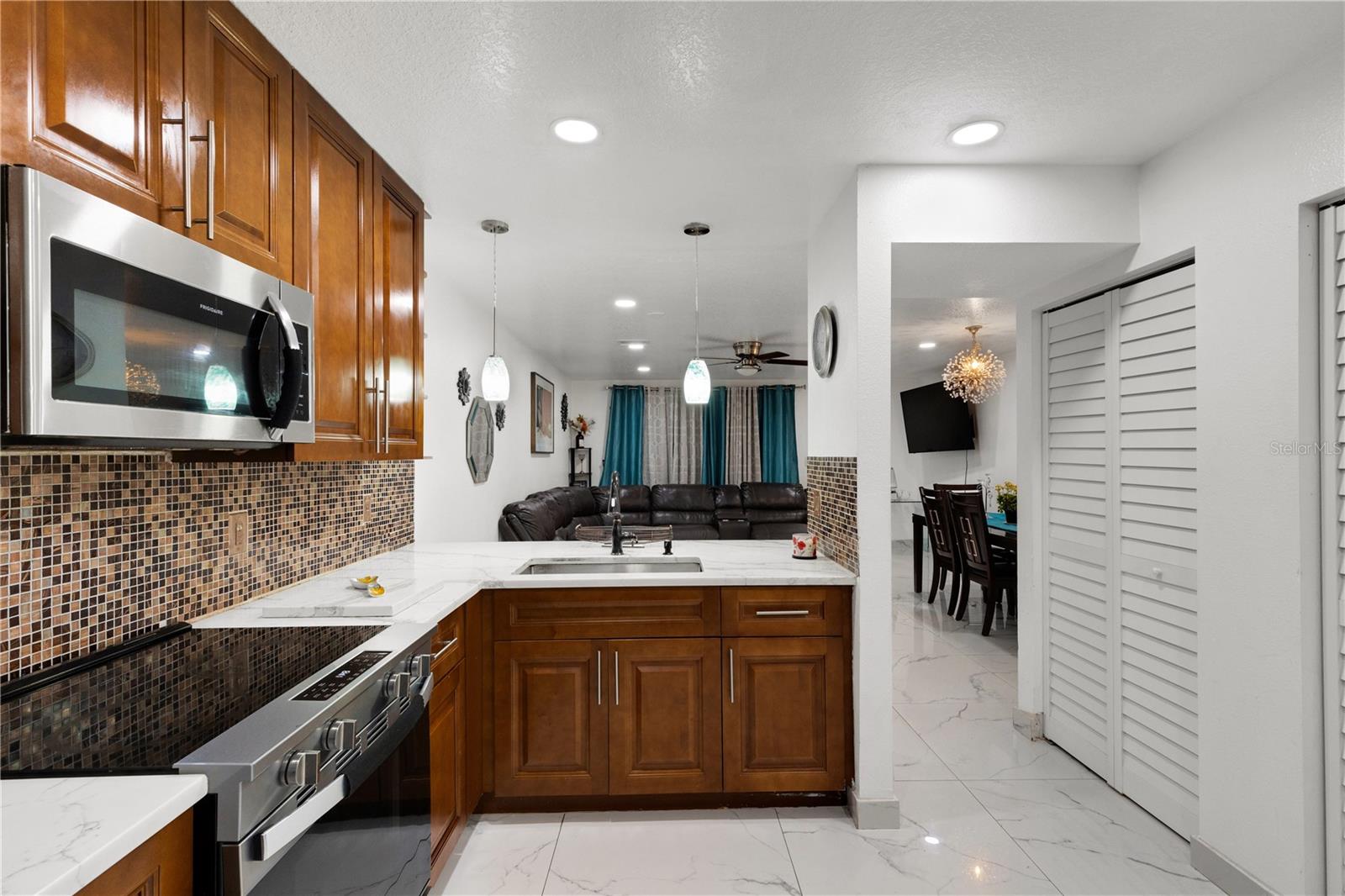 LENRAY HEIGHTS - Residential