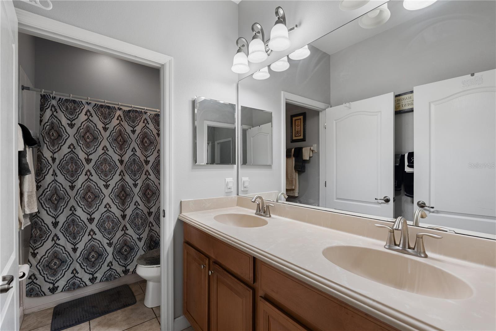 WYNDHAM LAKES ESTATES - Residential